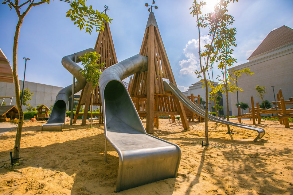 Mall of Arabia Playground Slides