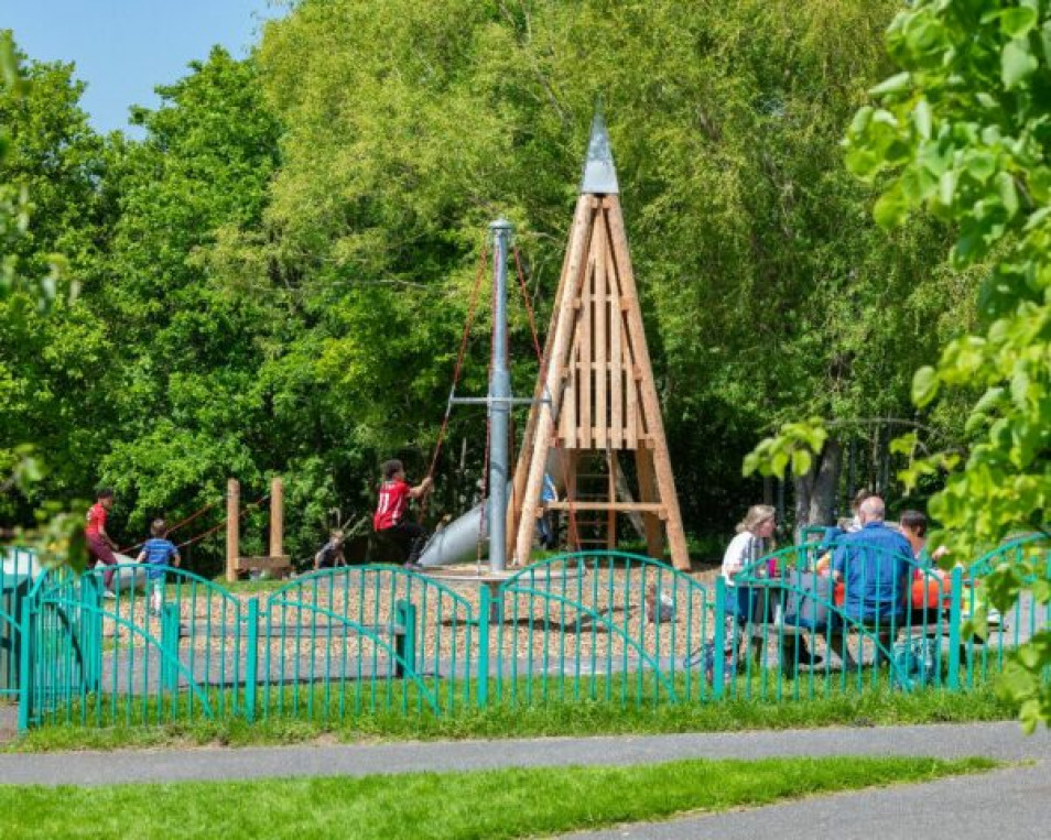 Benefits of Wooden Playgrounds