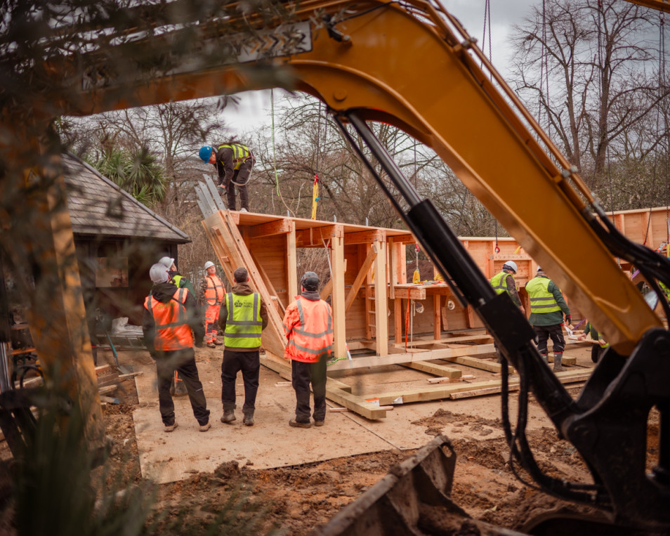 A New Galleon Arrives: Handcrafted in Bavaria, docked in Kensington Gardens