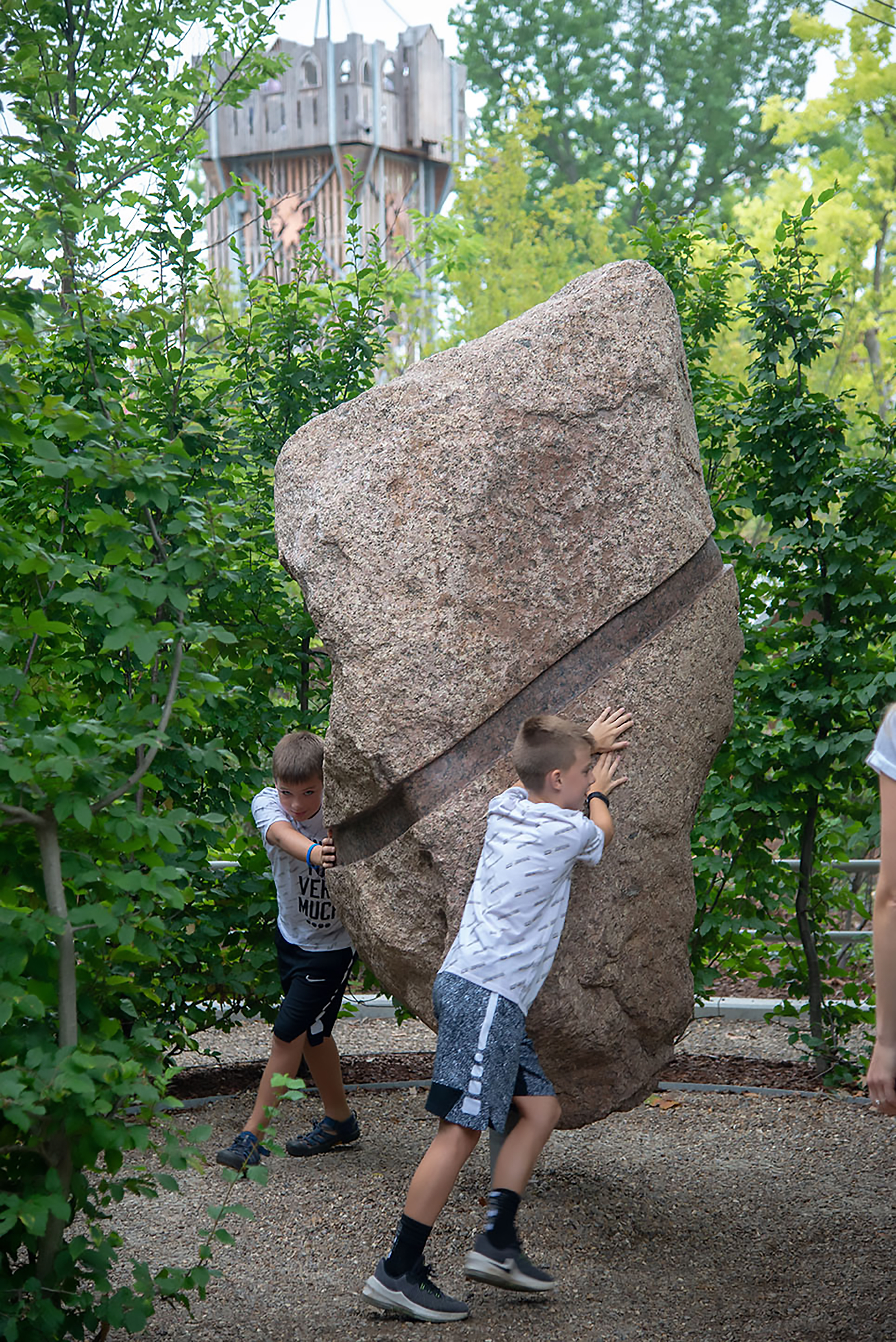 Turning Stone, weight =  4 – 5 t, height = 2.01 m
